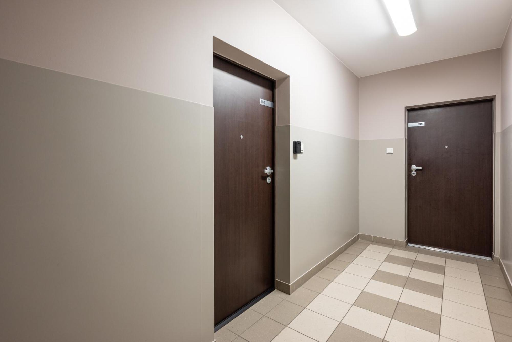 Aleja Krakowska Comfy Apartment Varşovia Exterior foto
