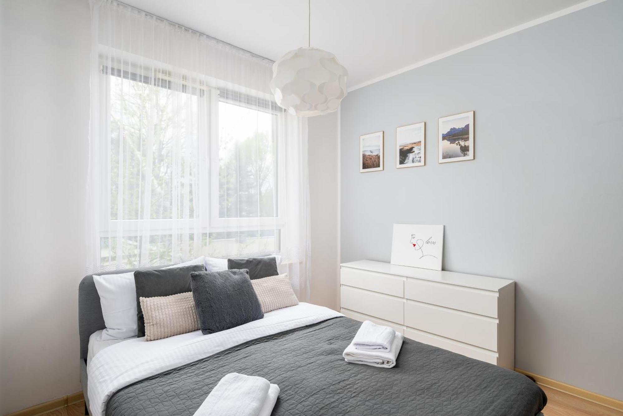 Aleja Krakowska Comfy Apartment Varşovia Exterior foto